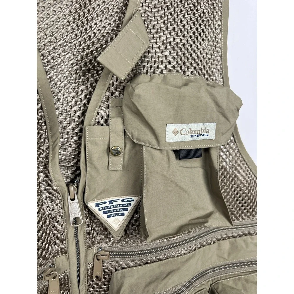 Columbia PFG Fishing Vest Mens Large Tan Mesh Utility Fly Fishing FM1001 V-Neck